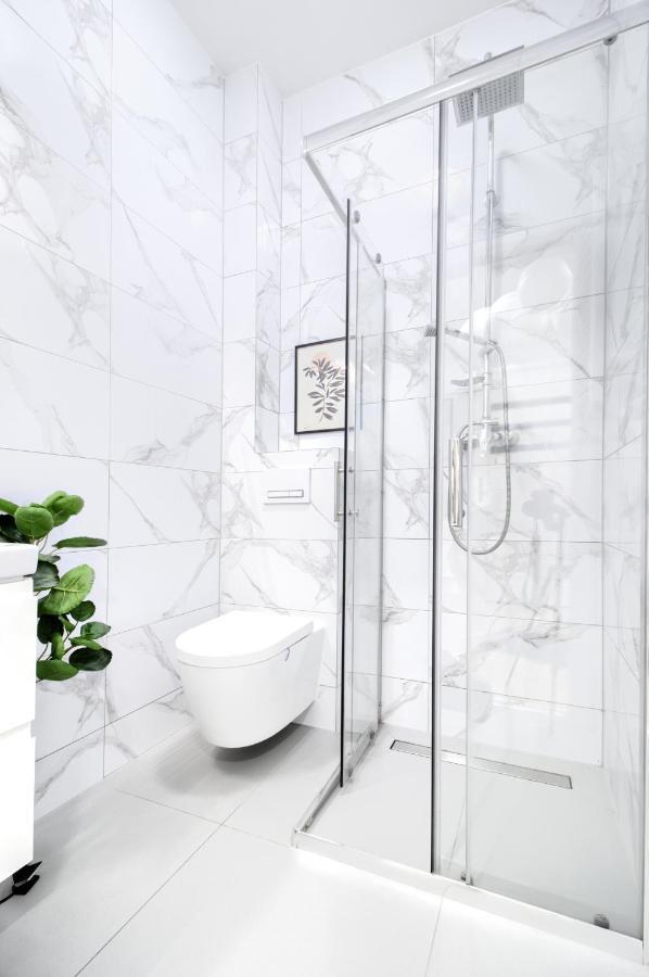 Apartamenty Wyspa Solna By Vacation Rental - Basen, Sauna, Jacuzzi, Silownia W Cenie Kołobrzeg Eksteriør bilde